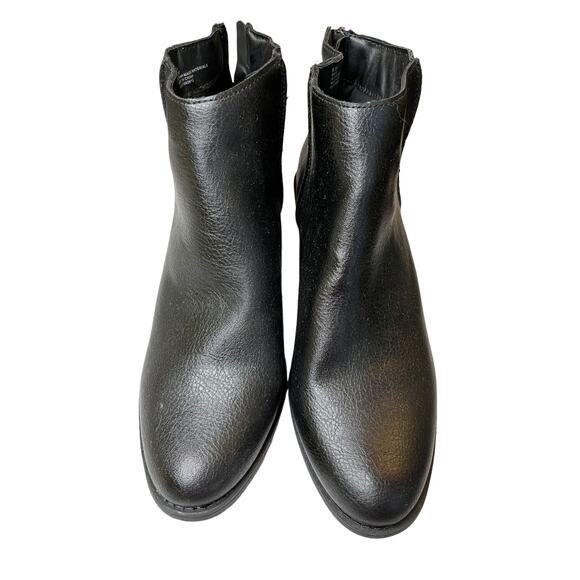 NWOB Dolcetta Black Faux Leather Heeled Back-Zip Ankle Booties Women's Size 9.5 - Picture 1 of 6